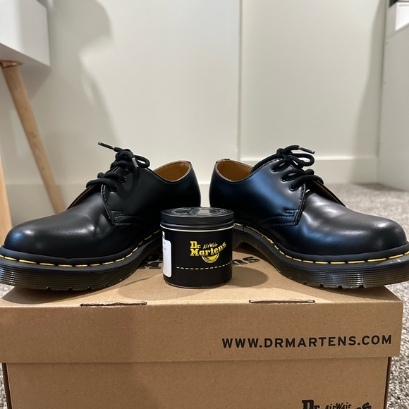 Dr. Martens 1416 Leather Oxford Shoes. Size 5 W. Including Wonder Balsam. - Picture 2 of 4